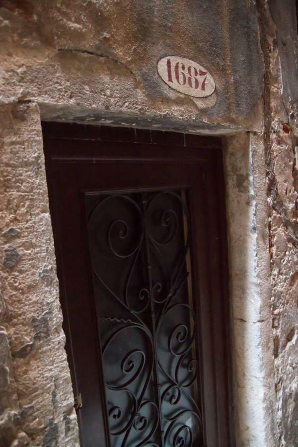 Апартаменты A Couple Of Steps From Rialto Венеция Экстерьер фото